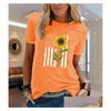 Koszulka damska plus w rozmiarze OC-VIP00010 Duże krótkie Summer Kwiaty kobiety i rośliny Wzór kreskówki
