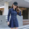 Robes décontractées Femmes Denim Robe Mode Simple Boutonnage À Manches Longues Femme Preppy Style Une Ligne Swing Court