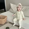 Vinter baby pajamas barn blommor tryckt nattkläder barn casual loungewear 2 st toppar byxor spädbarn sovkläder 240325