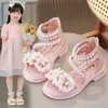 Сандалии Римские детские сандалии для девочек 2023 Модная обувь с цветочным рисунком Детская пляжная обувь с бисером Летние сандалии для девочек Туфли принцессы Q240328