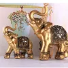 Sculptures en résine dorée Éléphant Statue Feng Shui Elegant Elephant Trunk Sculpture Lucky richesse Figurine Crafts Ornements pour décoration intérieure