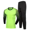 Adulto crianças futebol goleiro jerseys definir crianças homens goleiro uniforme de futebol esponja proteção porteiro camisa calças shorts 240314