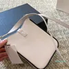 Borsa a tracolla Borsa per cellulare Borsa a tracolla di design Hardware dorato Accessori per lettere Tasca interna in vera pelle di vacchetta Custodia a portafoglio di alta qualità