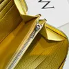 2024年春、新しいトップレイヤーカウハイド小さなジッパーバッグ本物の革の財布柔らかいコイン財布に広州バッグで生産されています