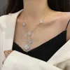 Designer Brand Van Lucky Clover Pendant Glod Thick Plated 18K Rose Gold Irregular Necklace Fashionable and Minimalist