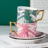 Tasses Soucoupes Tasse à café et soucoupe en céramique créative de style européen Simple bureau britannique après-midi thé fleur tasse à thé tasse à café de voyage