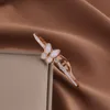 Bracelet en acier titane à la mode, style fin, blanc, beige, papillon ouvert pour femme, français polyvalent, minimaliste, rouge net, ne se décolore pas, haut de gamme