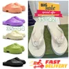 Luxury Sandal Designers Sandaler Slides Flats Flip Slippers Flops Beach Clogs Classic Leather Rubber Platform Bottoms Loafers 35-44 Storlek