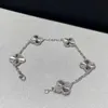 Designer Original Brand 925 Sterling Silver Van Laser Four Leaf Clover Armband Plated With 18K White Gold CNC Precision High Version Handgjorda smycken