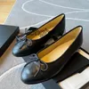 Scarpe da design classiche scarpe da balletto paris balletto estate ragazze in pelle scarpe da ballo da donna in pelle piatto in fiume scarpe da ballo stampate