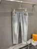 2024 primavera outono impressão zíper jeans masculino personagem impressão luz lavado listrado calças lápis longas wcnz006