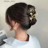 ヘアクリップアウェイホローローズフラワーヘアクロークラブクリップ女性エレガントピートルメタルヒアピンヘアグリップバレットヘッドウェアヘアアクセサリーY240329