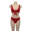 Kadın mayo yastıklı mayo retro tarzı basit model Brezilya seksi baskı bikinis yular tasarımı 2024
