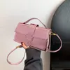 Kadın Lüks Bag Dükkanı% 90 Fabrika Satışları Toptan Kadınlar Yeni Deri Kıyafet Vintage Çanta Moda Klasik Çok yönlü zincir tek omuz Crossbody Bag