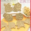 Porte-clés Genshin Impact Wriothesley Cake Tool Animal Cookie Cutter Coupeurs de Noël Biscuit Stamp Fondant Moule Cuisson Sugarcraft Moules