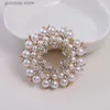 Pins Brooches Dmari Women Brooch Gorgeous Lapel Pin Vintage Wreath Large Pearl Fallen Leaves Badge Accessories For Clothing Luxury Jewelry Y240329