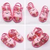 Sandaler Summer Bear Pattern Hollow Sandals for Baby Boys Girls Spädbarn Nyfödda Småbarnskor Kids Soft Sole Shoes First Walker Clogs 240329