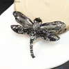 Pins Broches Nieuw Design Mode Dragonfly Broche Eenvoudige en Elegante Dameskleding Accessoires Groothandel Gratis Verzending Y240329