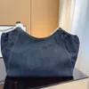 2024 Nieuwe Hot Selling Denim Boodschappentas Grote Capaciteit vrouwen Tote Bag Designer Handtas Wordt geleverd met Kleine Portemonnee SZY03291