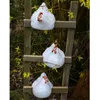 Trädgårdsdekorationer kyckling som sitter på staketet roliga hushållsresande gåva harts plug -in för staket eller någon platt yta skulptur utomhus