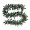 Guirlande de fleurs décoratives de noël, guirlandes floquées de neige, couronne festive de noël verte avec baies, pommes de pin, ventouses de fenêtre