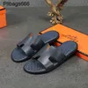 Sandálias de designers de chinelos masculinos sandálias europeias tendência de praia respirável hbrand couro mens grande lixo anti -deslizamento 9U0q 1zlz tem logotipo