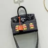 Cross Body Nueva tendencia Casa pequeña de color personalizada para mujeres con sentido avanzado Bolso bandolera de un hombro de mano de lujo ligero y versátil