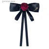 Bow Ties Womens Rose Bow Brosch British and Korean modeklänning Set Skjorta Tröja Tillbehör College Windbreaker Collar Flower Pin Y240329