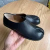 Casual Schoenen Echt Leer Koeienhuid Suede Tabi Hoge Kwaliteit Dames Loafers Unieke Split-Teen Muiltjes Luxe Design Vrouwelijke Platte