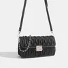 Sac à main populaire plissé et brodé de niche pour femmes, petit sac carré polyvalent à bandoulière avec chaîne, nouvelle collection 2024