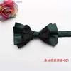 Bow-slipsar av hög kvalitet garnfärgat band stort bowtie mens kostym polyester bowtie dubbel casual bow slips y240329