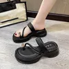 Pantoufles Plates Plate-Forme Tongs Chaussures Femmes Robe De Plage Clip Toe Sandales 2024 Mode D'été Marche Mujer Zapatos Diapositives