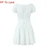 Casual Dresses Y2K Summer Holiday Style Sexig Fishbone Midjan Slimming Halter Dress White Pure Wind Tie Bubble Sleeve