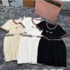 Designer Zomer Dames Mode Casual Gebreid Korte mouw + Luxe plooirok Set van hoge kwaliteit Twee M gebreide rok dames tweedelige set