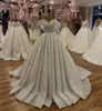 Luxury Pearls Ball Suknia ślubna Suknia ślubna z ramion cekiny koronkowe sukienki ślubne sukienki ślubne szata de Mariee Ruffles Dubai Arabska panna młoda sukienka