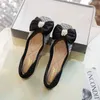 Chaussures décontractées printemps soie arc ballerines femmes hauteur augmenter Mules bout carré perle perles mocassins femme mocassins grande taille 43