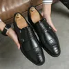 Zapatos de vestir Tendencia británica Caballero Monk Correa Mocasines Puntiagudos Patente Cuero Hombres Boda Calzado Formal Zapatos Hombre