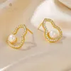 Studörhängen AC Freshwater Pearls 4-4,5 mm och CZ Accent Gourd Studs 18K Gold Tone Solid 925 Silver Paled PE1016