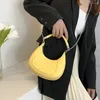 Omuz çantaları 2024 Kadınlar için Moda Zinciri PU Deri Crossbody Bayanlar Düz Renkli Satchel Marka Tasarımcı Çantalar