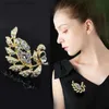 Pins Broches Nieuwe Mode OL Stijl Womens Broche Gouden-plated Rhinester Leaf Luxe Diner Jurk Accessoires Sieraden Y240329