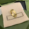 Luxurys anel de unhas mens anel anéis designer moda titânio aço gravado carta padrão designer anel de noivado tamanho 510 anéis para mulheres atacado
