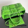 Totes handväska arco bottevenets väskor äkta läder arcos läder lyx läder medium brun handväska walletdrq65yzd