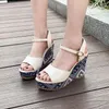 Sandalen Drucken Zufällige Frauen Super High Heels Schuhe 2024 Sommer Keile Hausschuhe Kleid Pumpen Flip-Flops Femme Zapatillas Rutschen