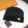 Berretto invernale lavorato a maglia berretto firmato berretto alla moda cappelli autunnali eleganti per uomo teschio da donna all'aperto cappello da viaggio sci Cappello lavorato a maglia caldo X-6