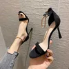 Sandales d'été élégantes, pantoufles, chaussures à talons pour femmes, Style romain féerique, bout rond, talons hauts français, tongs Fenty 240228