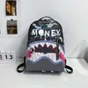 Painted Backpack ، حقيبة الظهر للرجال ، حقيبة سفر أزياء على ظهرها ، حقيبة ظهر طالب فاخرة ، حقيبة ظهر كبيرة للركود في الشارع.