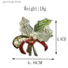 Pins Broches Nieuwe Handgemaakte Emaille Geschilderd Kerstvakantie Cadeau Qrnaments Holly Leaf Parel Broche Y240329