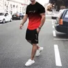 O mais recente conjunto de camisetas e shorts gradiente 3D masculino manga curta O-pescoço top casual e elegante conjunto de roupas esportivas de skate 240325