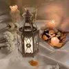 Świece Romantyczne świece świecone żelazne szklane lantern Uchwyt dekoracyjne naczynia stołowe centrum wiejskiego domu domowe ozdoba domowa