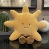 Nadziewane pluszowe zwierzęta Kawaii Sun Moon Miękka pluszowa zabawka Śliczna uśmiechnięta twarz biała księżyc żółty słońce Plush wypełnij dziecko urocza poduszka do rzucania wygodna Doll240327